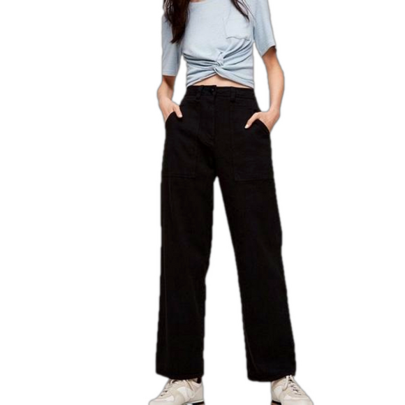 Aritzia Denim - Aritzia Wilfred Free Modern Utility Pant in Black